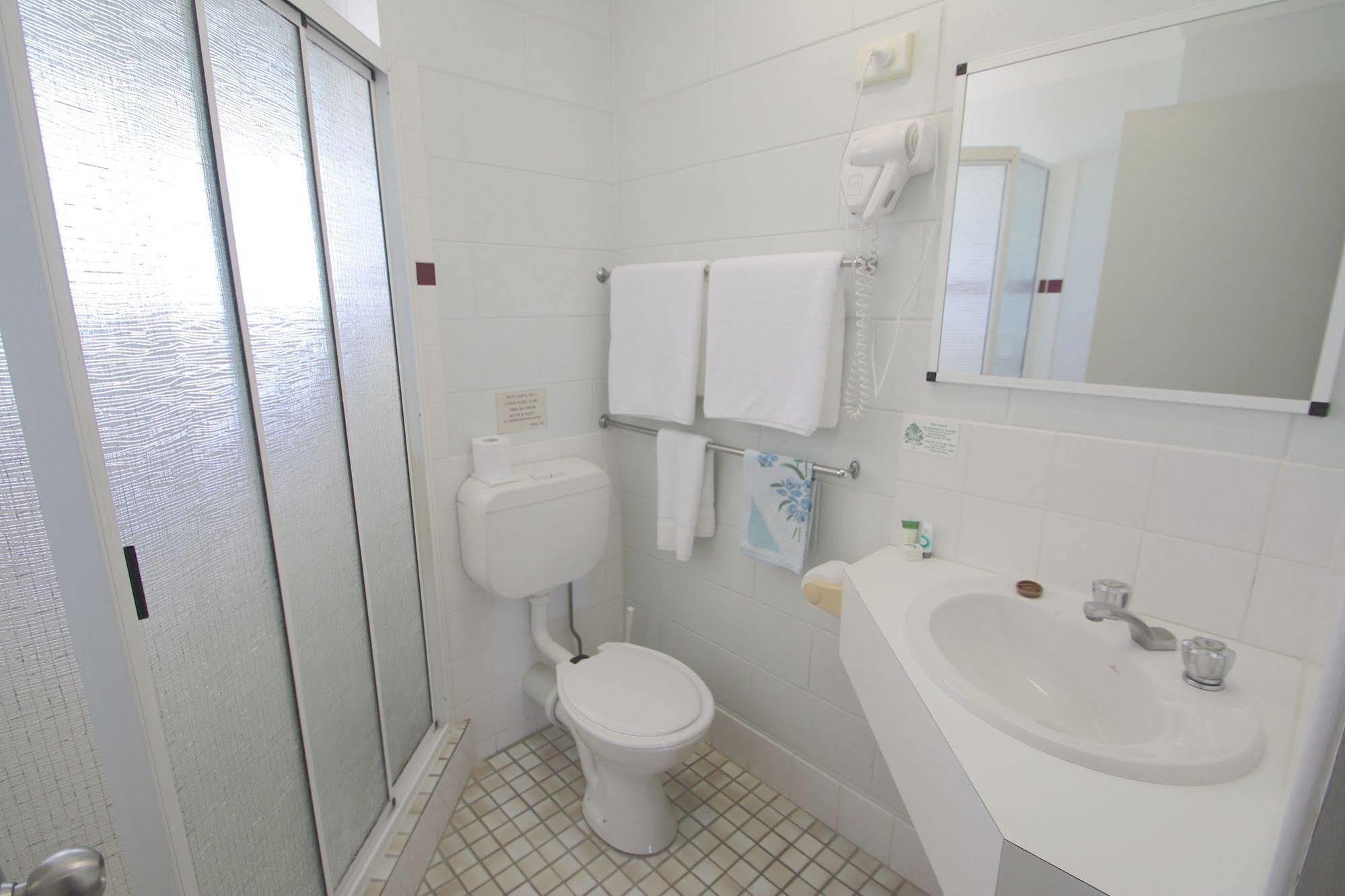 Endeavour Inn Emu Park Eksteriør billede