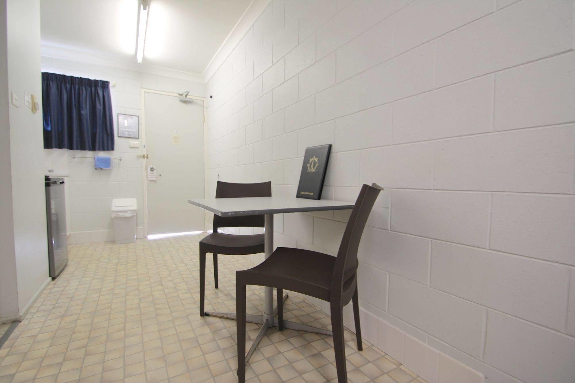 Endeavour Inn Emu Park Eksteriør billede