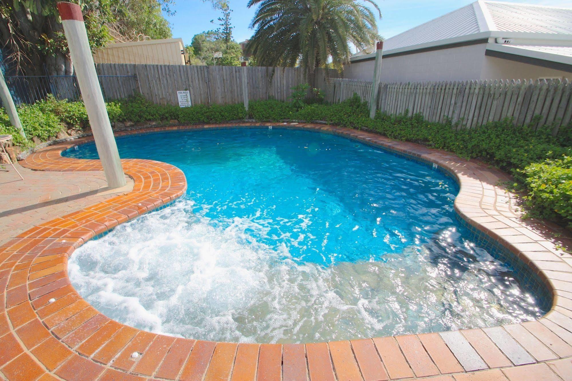 Endeavour Inn Emu Park Eksteriør billede